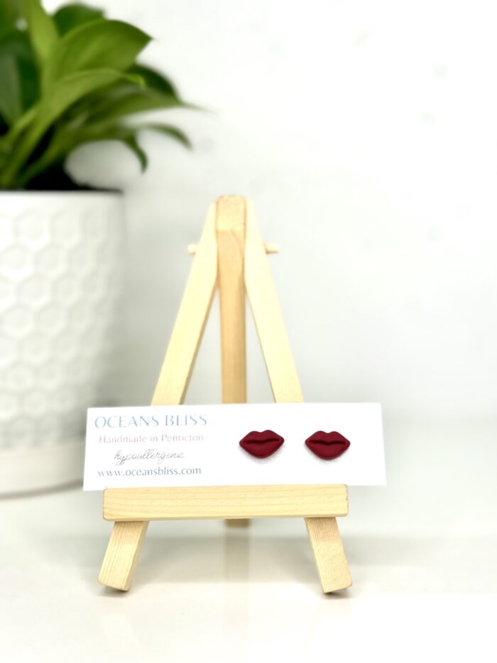 Berry Kiss Lip Studs